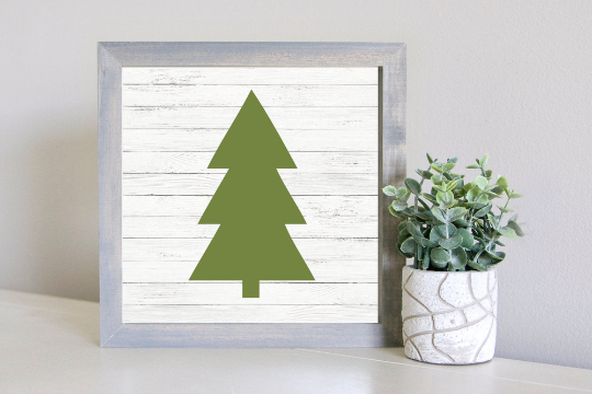Medium Size Sign Insert: Green Christmas Tree on Faux Wood | Magnetic Sign INSERT ONLY
